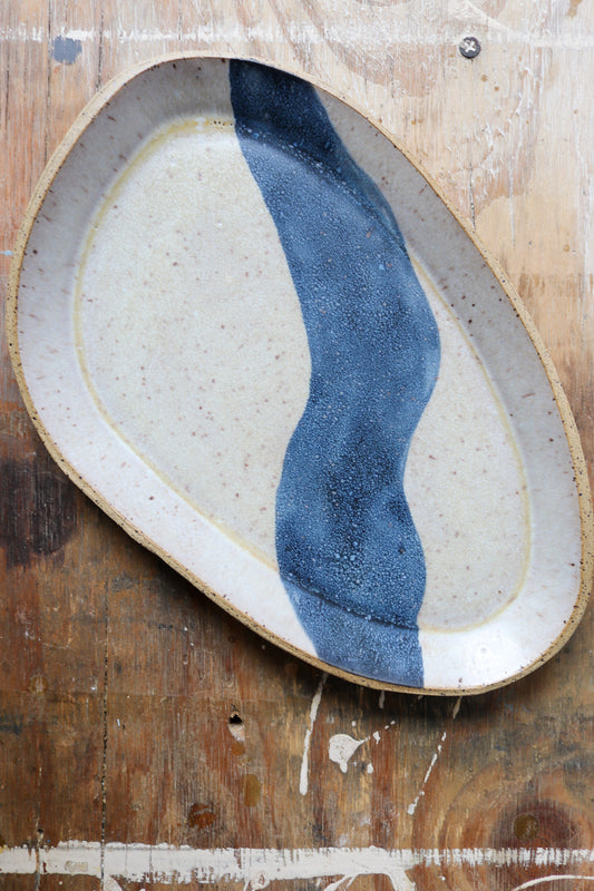 Large Pebble Plater - Wandering waters