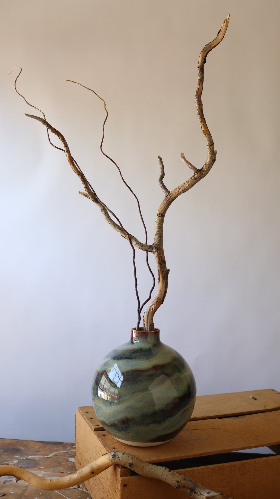Vase: Globe