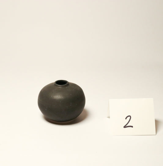 Bud Vase - Matte Black 2