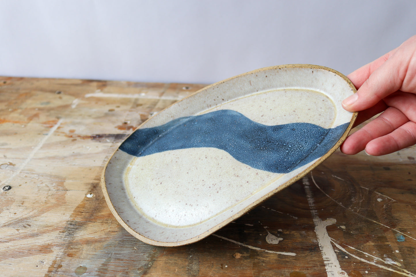 Large Pebble Plater - Wandering waters
