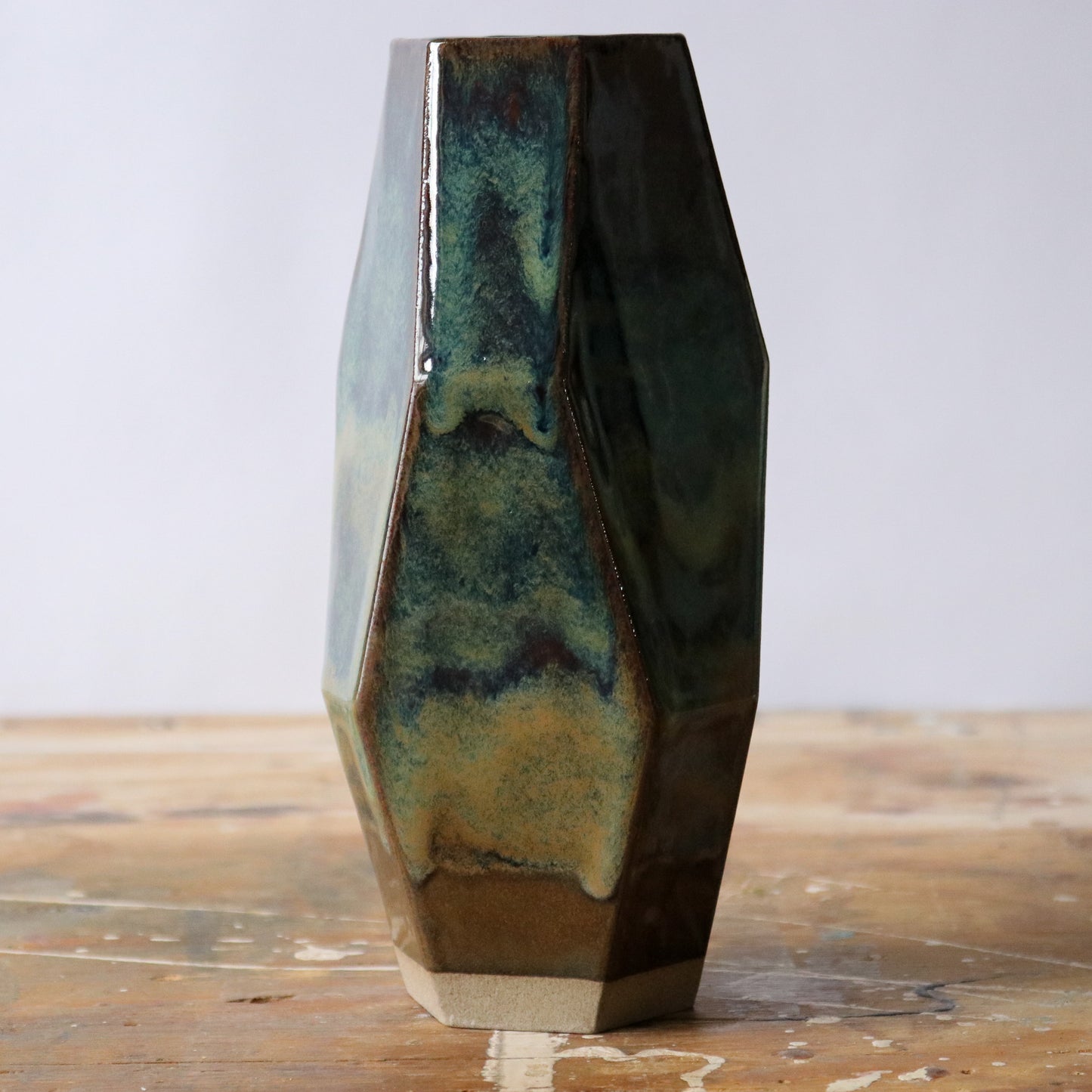 Large Geo Vase - Oil Spot