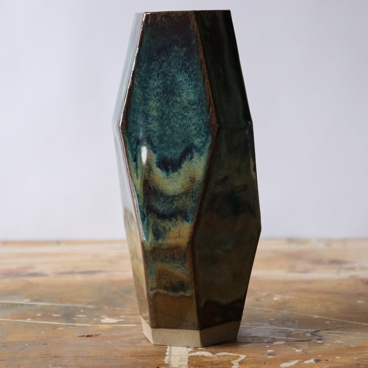 Large Geo Vase - Oil Spot