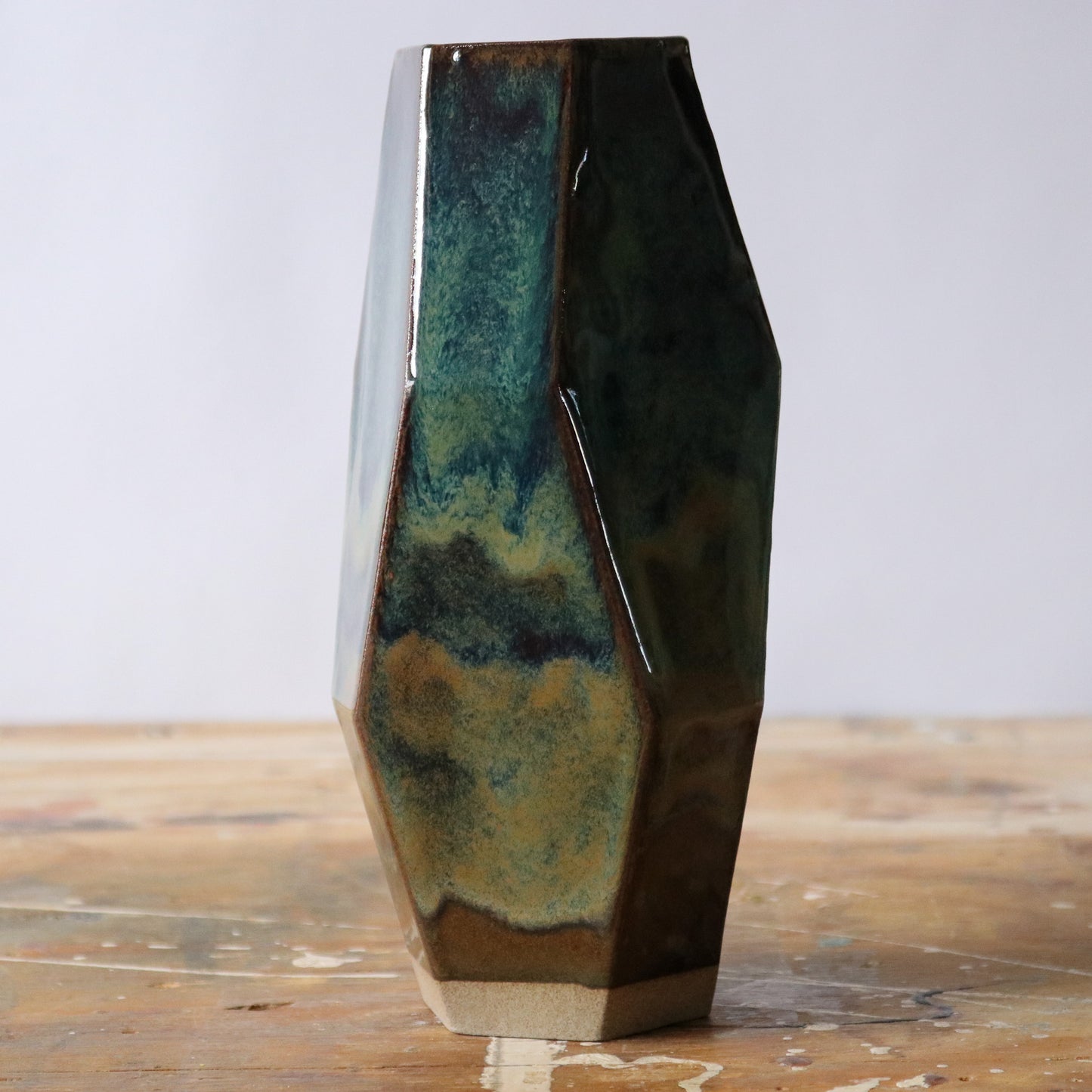 Large Geo Vase - Oil Spot