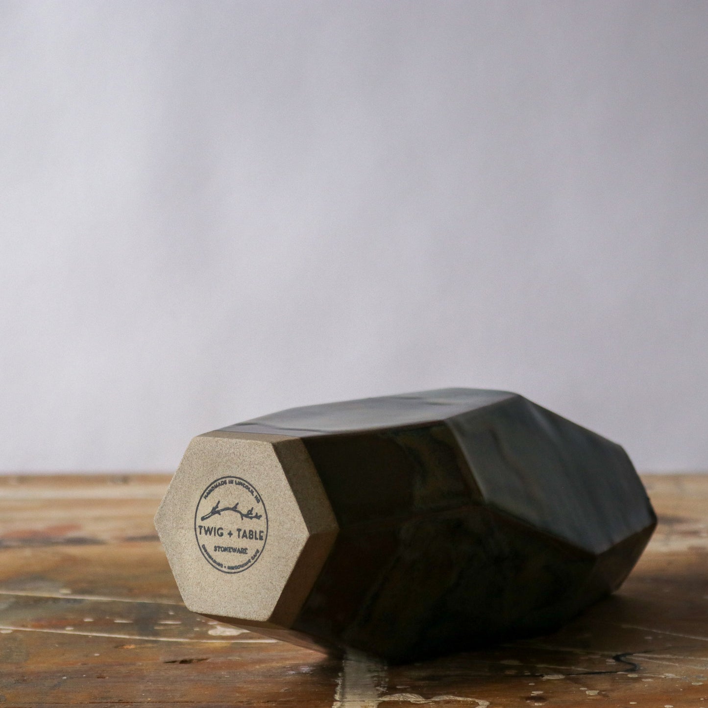 Large Geo Vase - Oil Spot